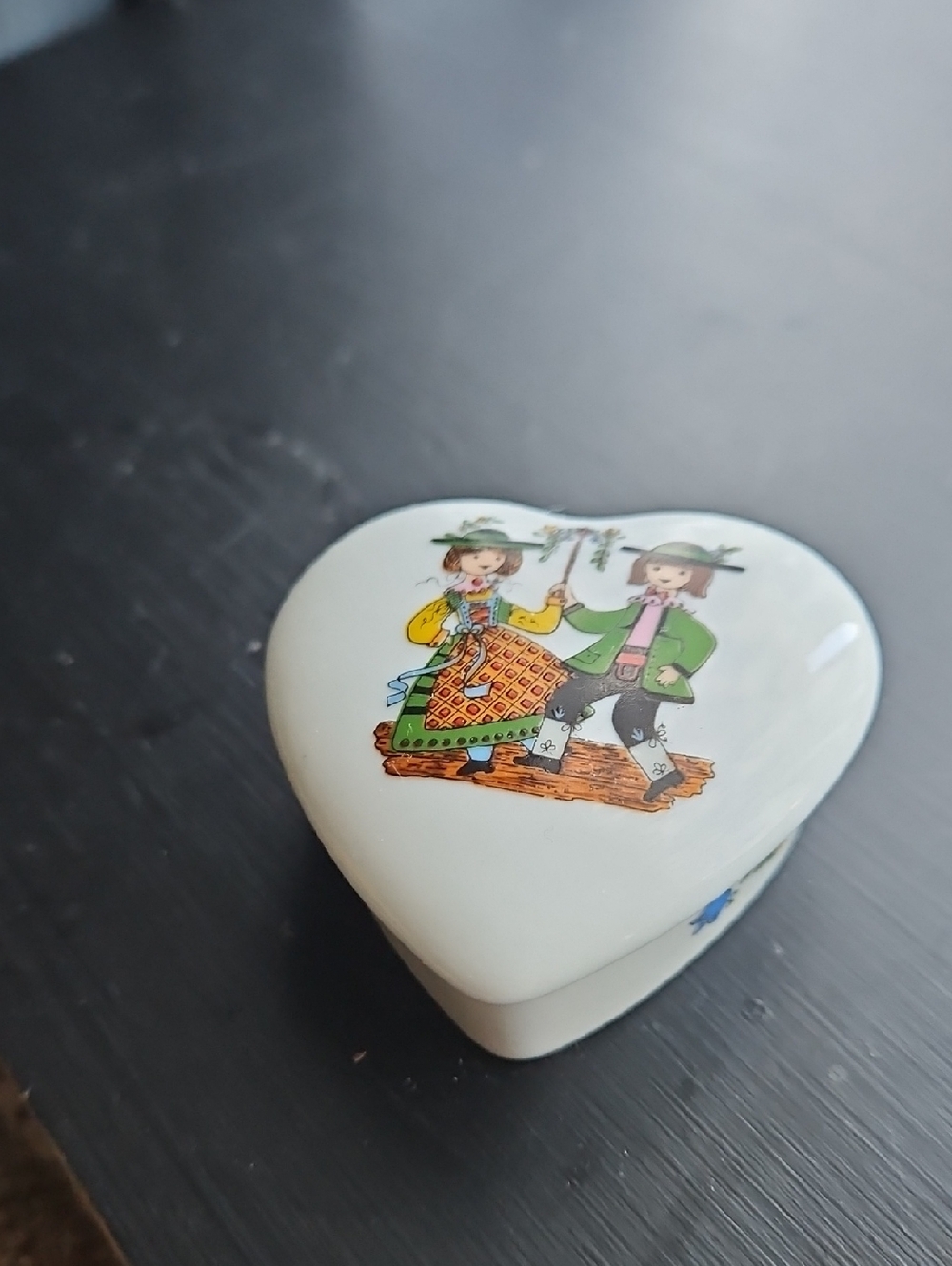 Heart-Shaped Porcelain Trinket Box with Folk Couple Illustration - White